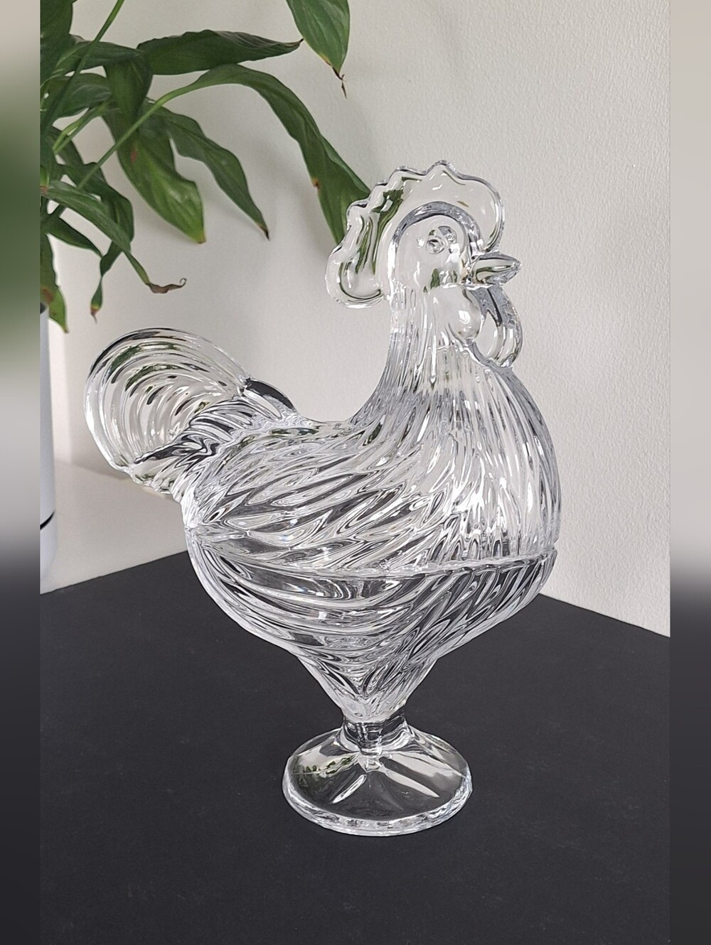 Crystal rooster-shaped candy dish
